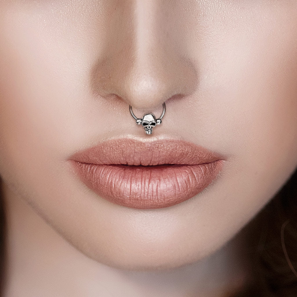 Skull Captive Bead Ring