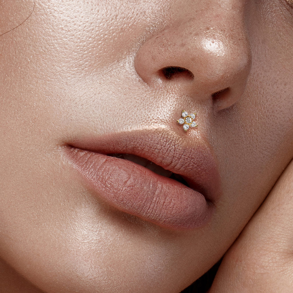 Claw-Set Flower Flat Back 16g