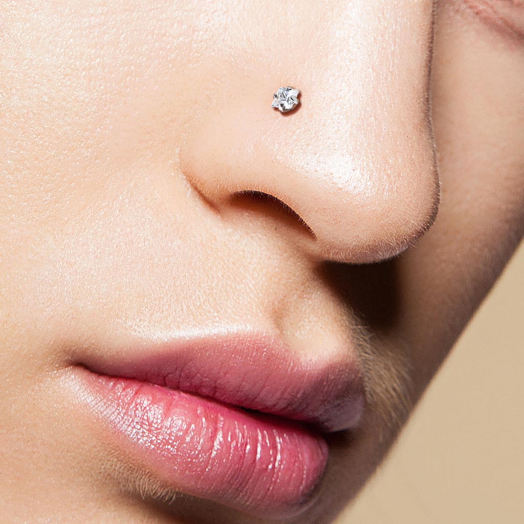 Premium G23 Titanium Claw-Set Square Crystal Nose Pin